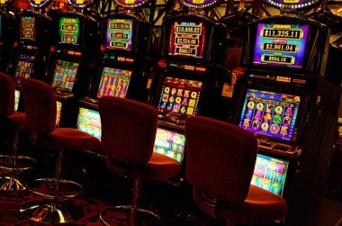 Wild West Gold paytable showing symbol values and free-spin trigger for scatter symbols